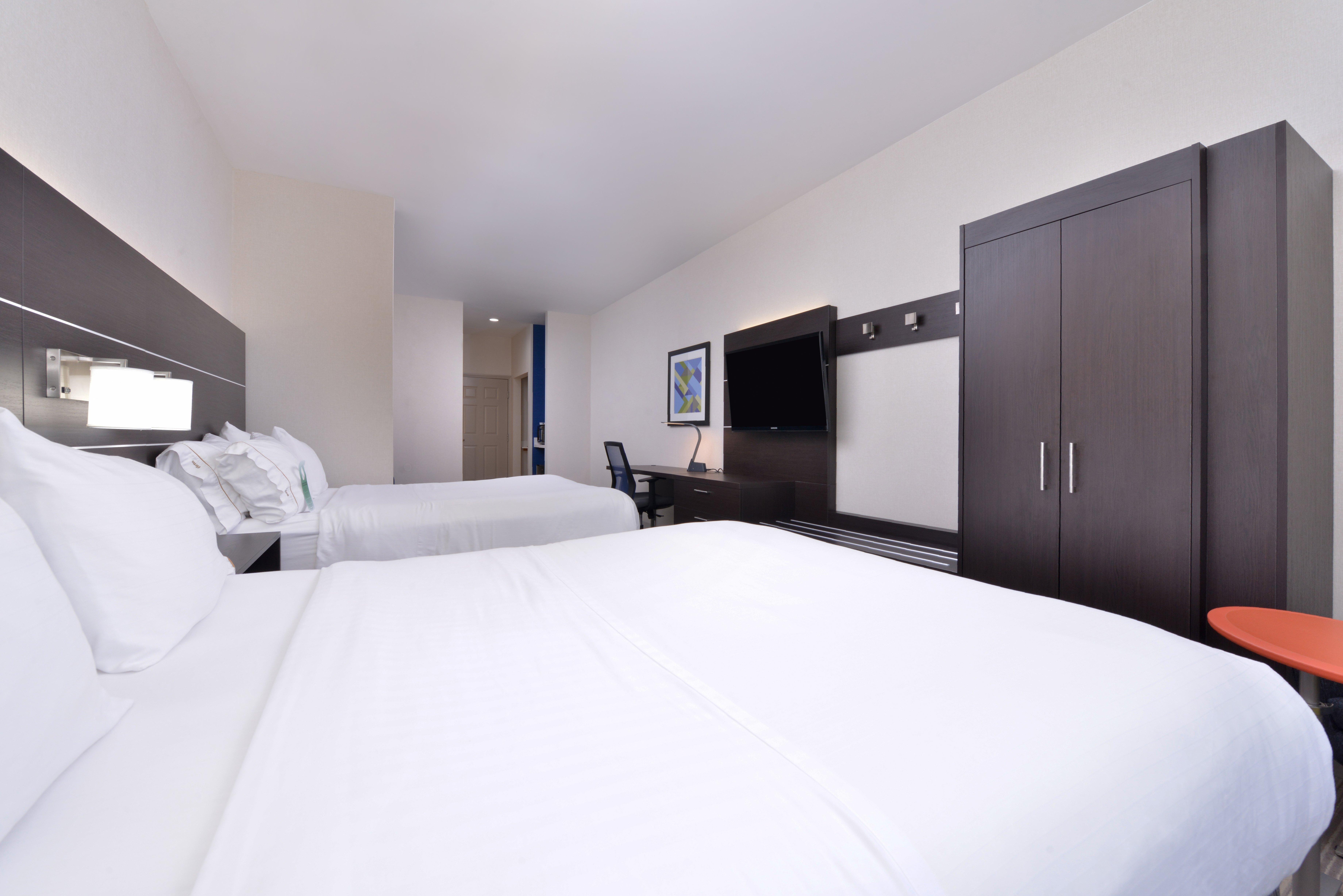 Holiday Inn Express Mystic By Ihg Exterior foto