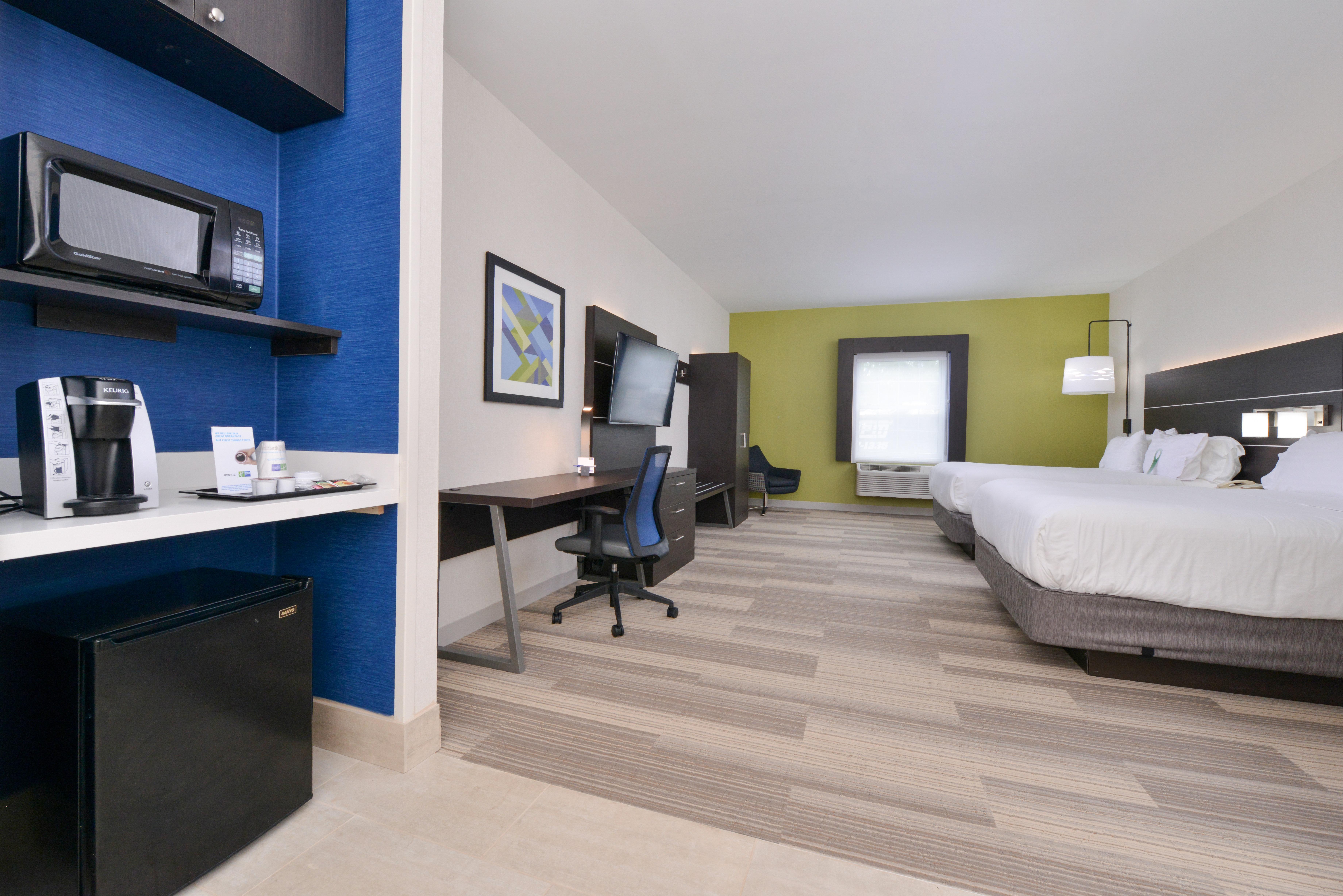 Holiday Inn Express Mystic By Ihg Exterior foto