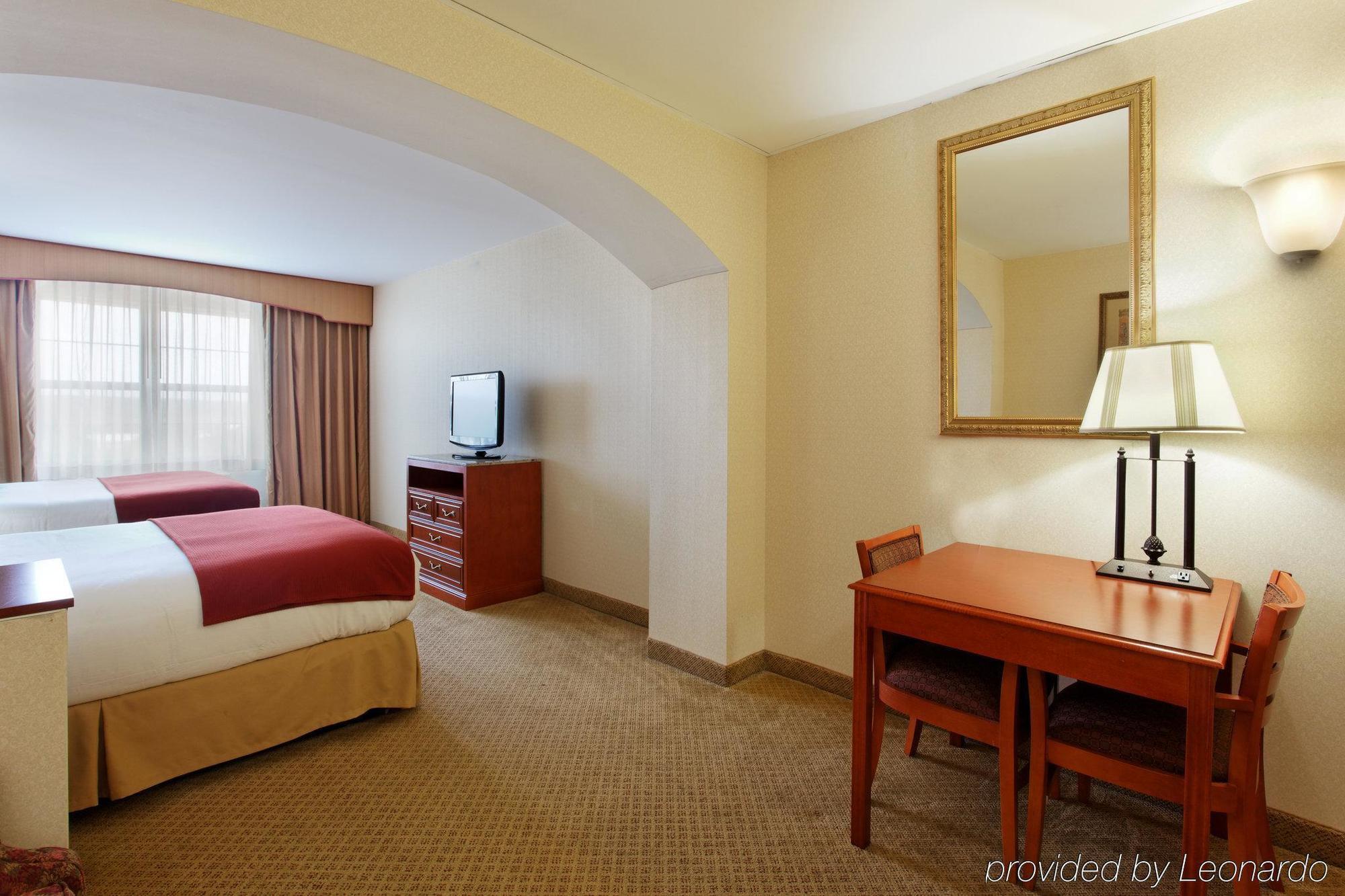 Holiday Inn Express Mystic By Ihg Cameră foto