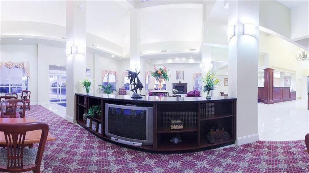 Holiday Inn Express Mystic By Ihg Exterior foto